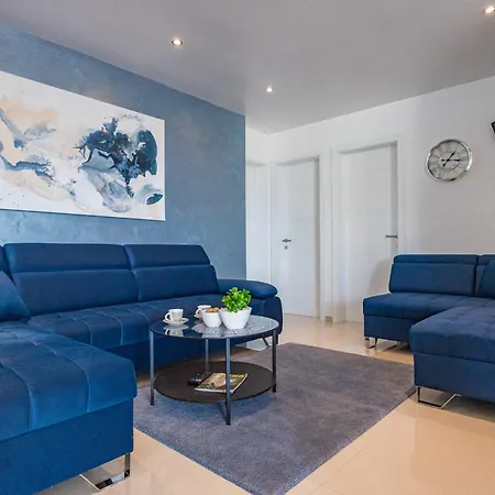 Villa Angie In Istria For 10 Persons With Private Heated Pool & Kids Playground