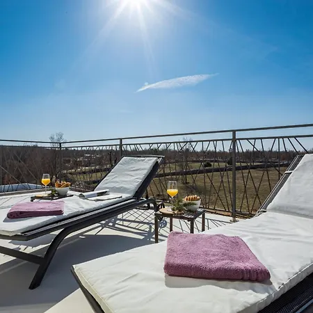 Angie In Istria For 10 Persons With Private Heated Pool & Kids Playground * Vodnjan