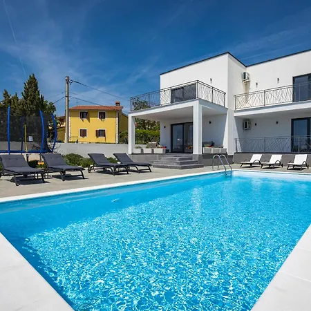 Angie In Istria For 10 Persons With Private Heated Pool & Kids Playground *