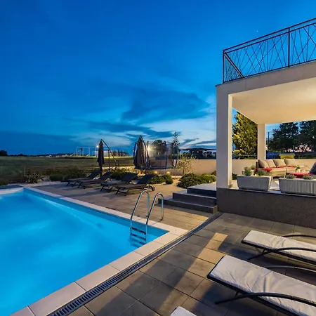 Angie In Istria For 10 Persons With Private Heated Pool & Kids Playground *